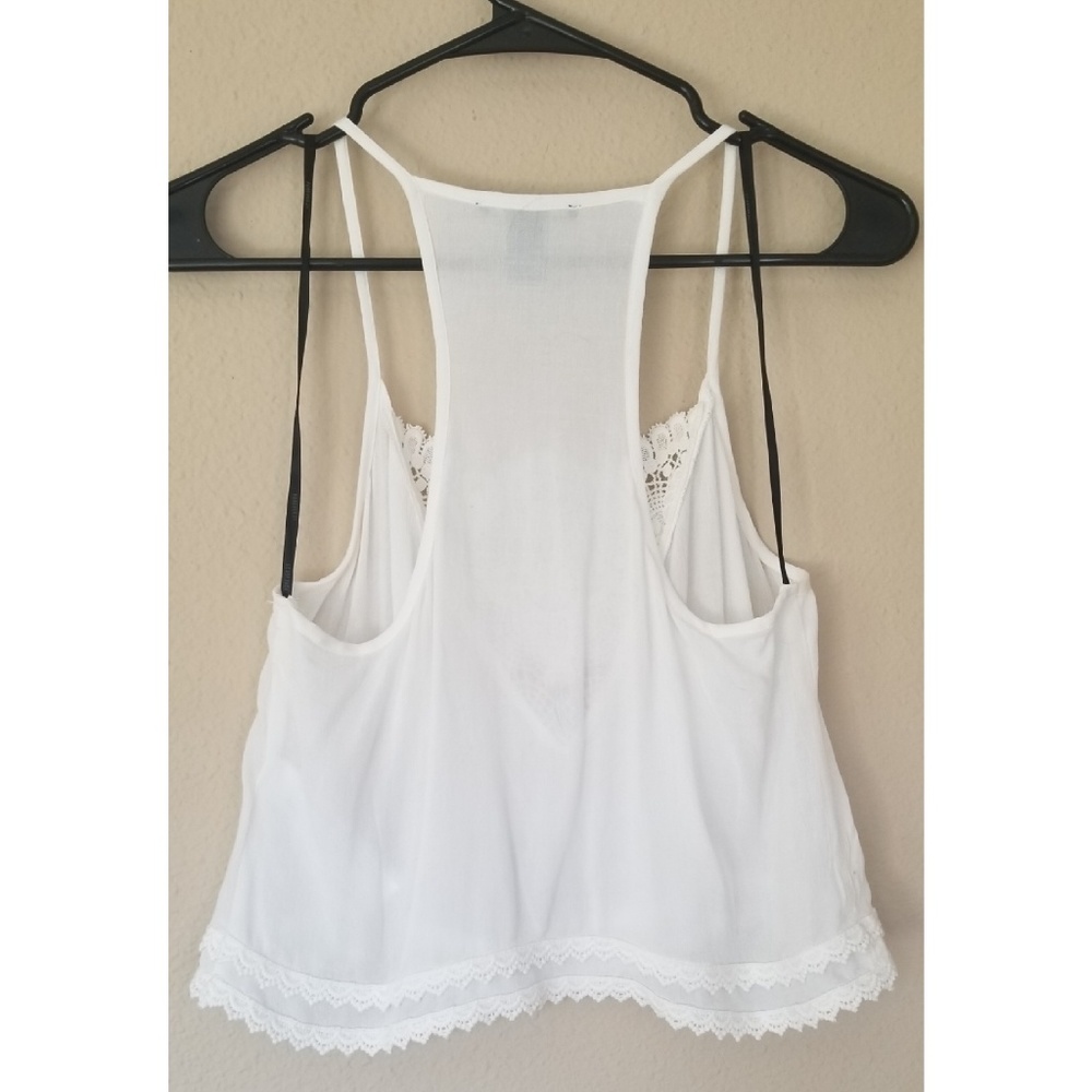 3/$20⭐ Forever 21 White lace racerback crop top - Picture 4 of 5
